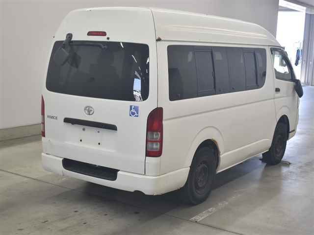 2010 Toyota Hiace DX ウェルキャブ10人乗リ auction photo 5