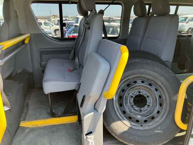 2010 Toyota Hiace DX ウェルキャブ10人乗リ auction photo 7