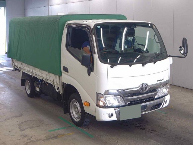 2024 Toyota Dyna Japan auction vehicle