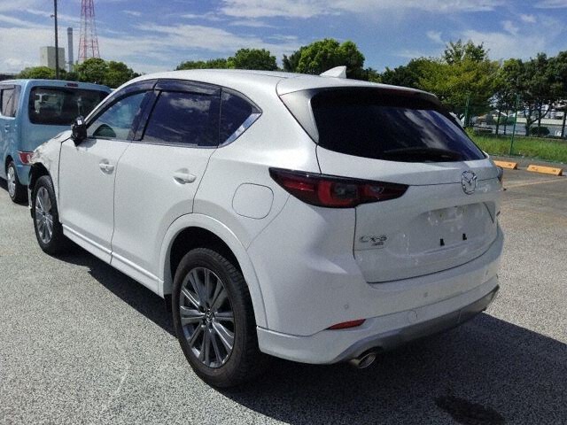 2024 Mazda CX-5 XD Exclusive Mod 4WD auction photo 2