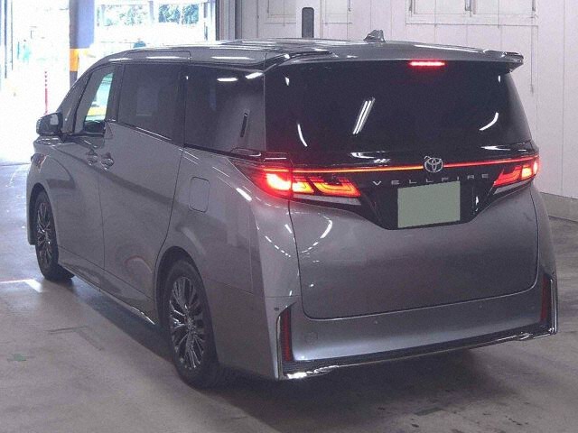 2025 Toyota Vellfire Z Premier 4WD auction photo 2