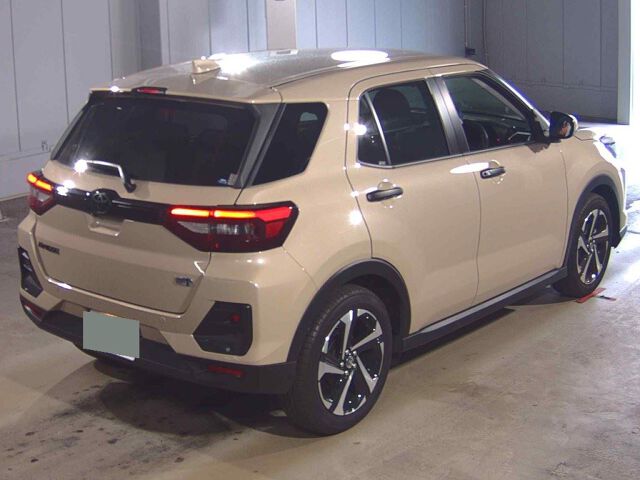 2025 Toyota Raize ハイブリッドZ auction photo 5