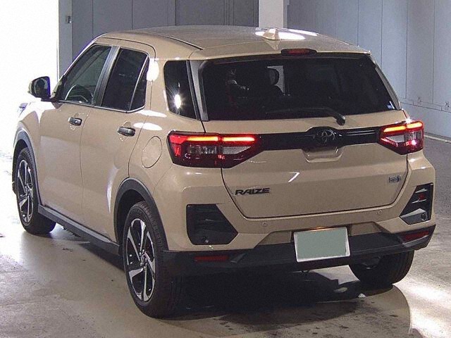 2025 Toyota Raize ハイブリッドZ auction photo 2