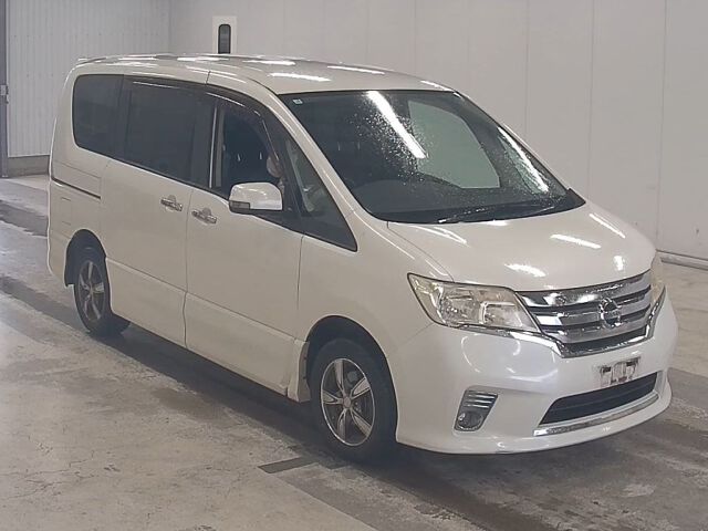 2010 Nissan Serena Highway Star 4WD Japan auction vehicle