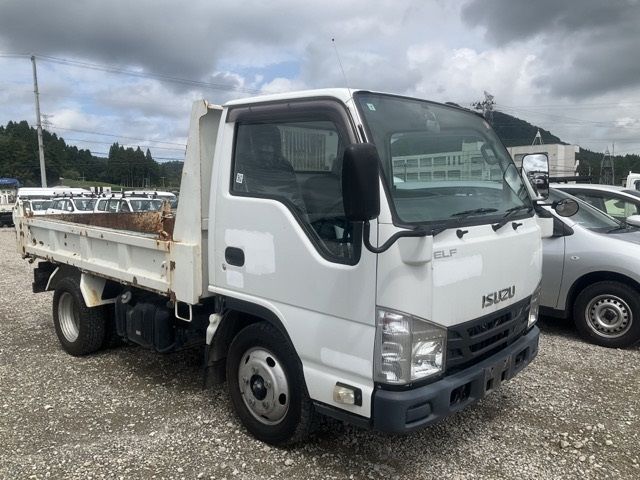 Japan Auction Vehicles 13 2018 Isuzu Elf dump auction photo