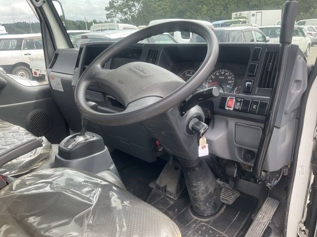 2018 Isuzu Elf dump auction photo 5