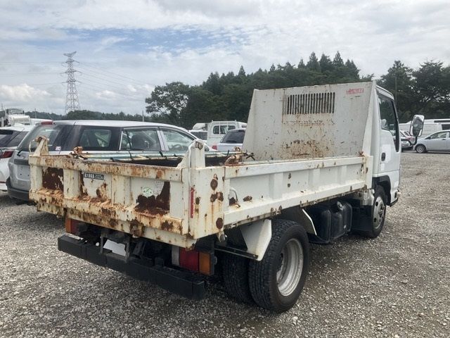 2018 Isuzu Elf dump auction photo 2