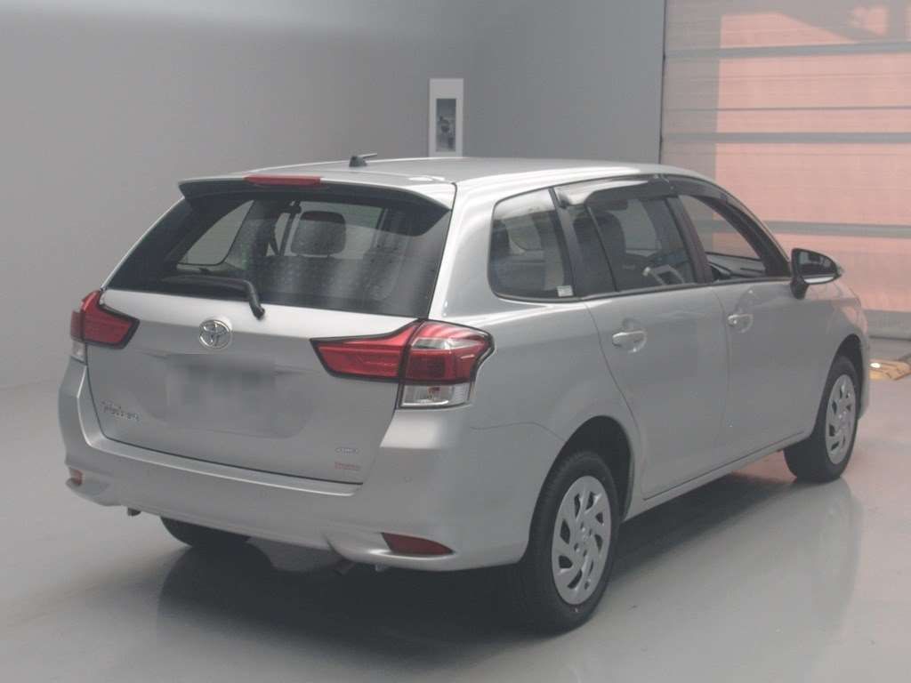 2025 Toyota Corolla Fielder EX 4WD auction photo 2