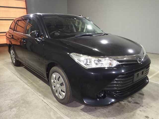 2017 Toyota Corolla Fielder 1.5G auction photo 3
