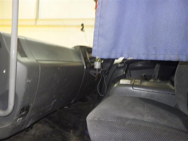 2009 Isuzu Forward クレーン付 auction photo 8