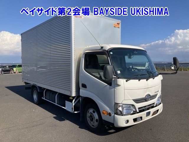 2018 Hino Dutro アルミバン Japan auction vehicle