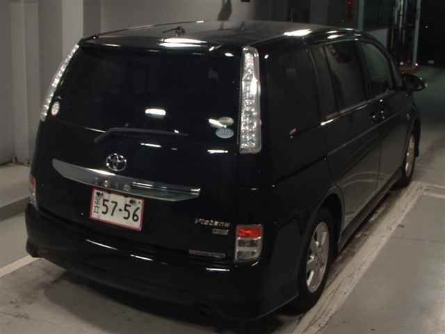 2016 Toyota Isis Platana auction photo 5
