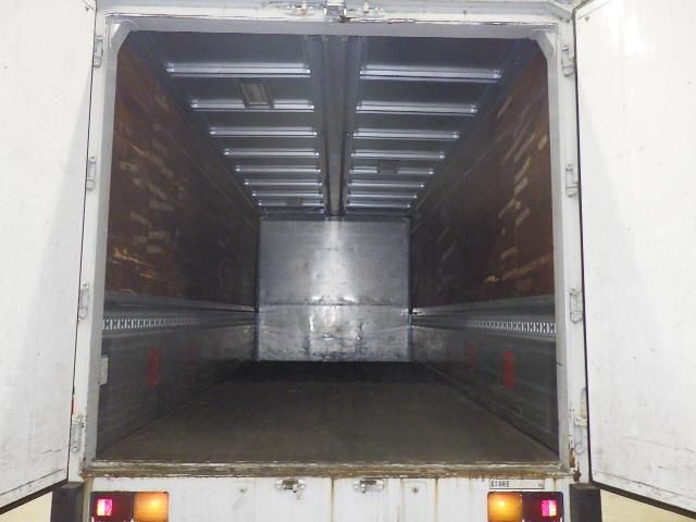2004 Isuzu Forward Wing auction photo 4