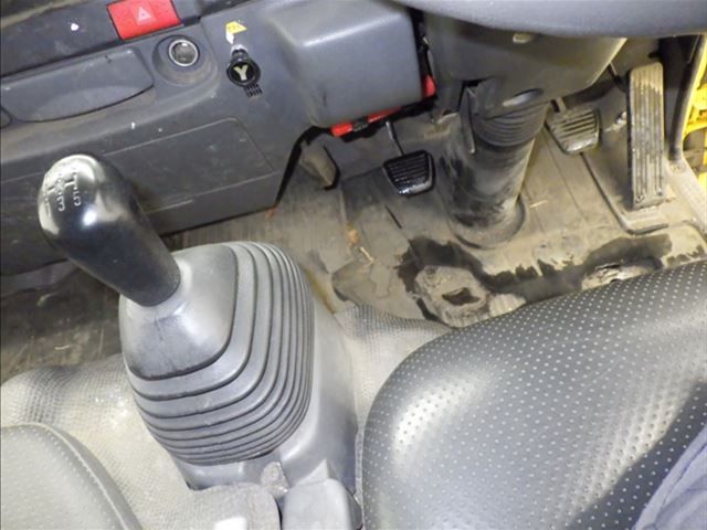 2013 Isuzu Elf dump auction photo 7