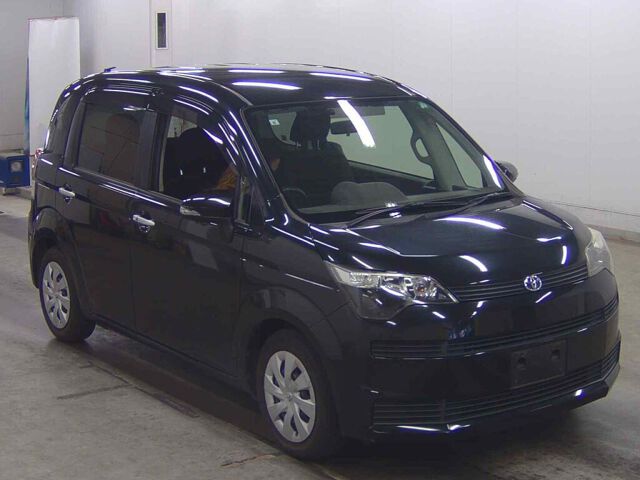 2013 Toyota Spade F Japan auction vehicle