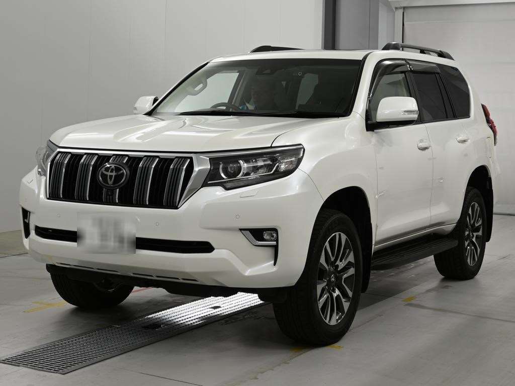 Japan Auction Vehicles 14 2022 Toyota Land Cruiser Prado TX L Package 4WD auction photo