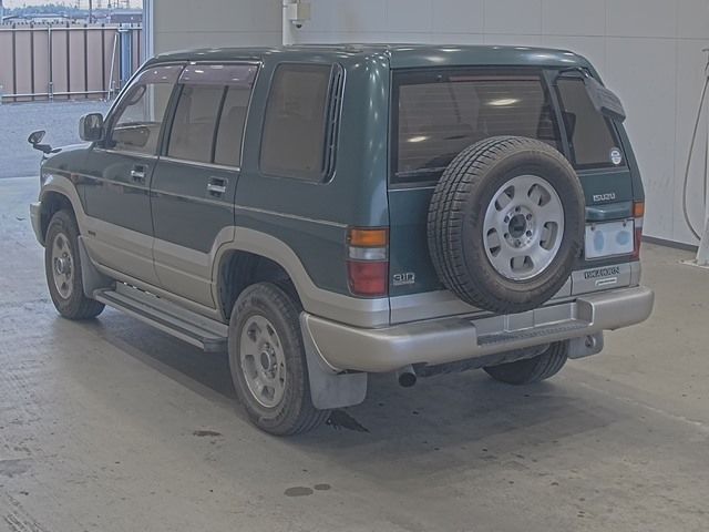1995 Isuzu ビックホーン auction photo 2