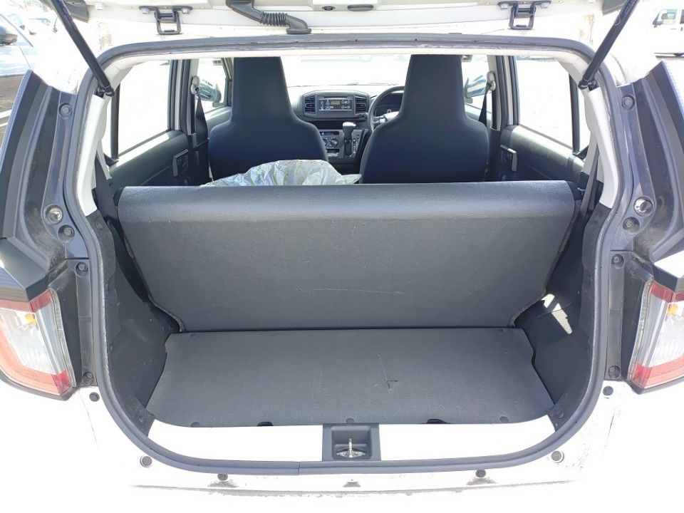 2021 Daihatsu Mira e:S auction photo 8