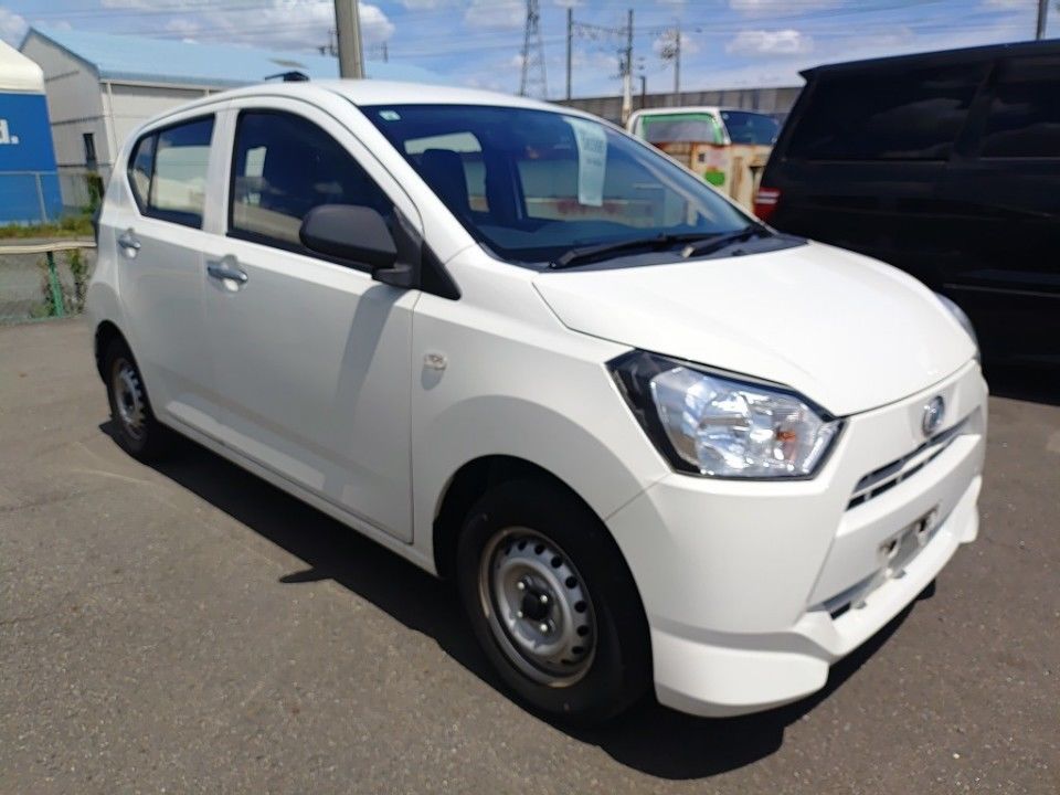 2021 Daihatsu Mira e:S auction photo 4