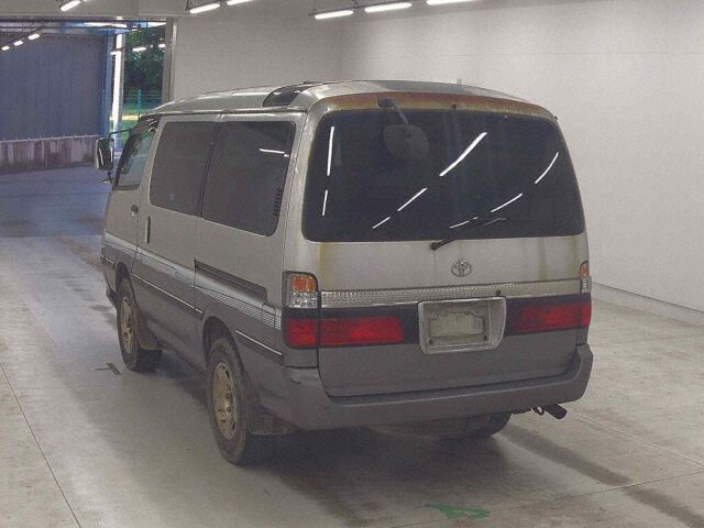 1999 Toyota Hiace スーパーカスタムG 4WD auction photo 2