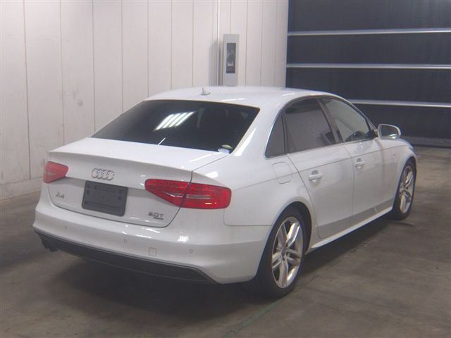 2014 Audi A4 4WD 2.0TFSIクワトロ auction photo 5