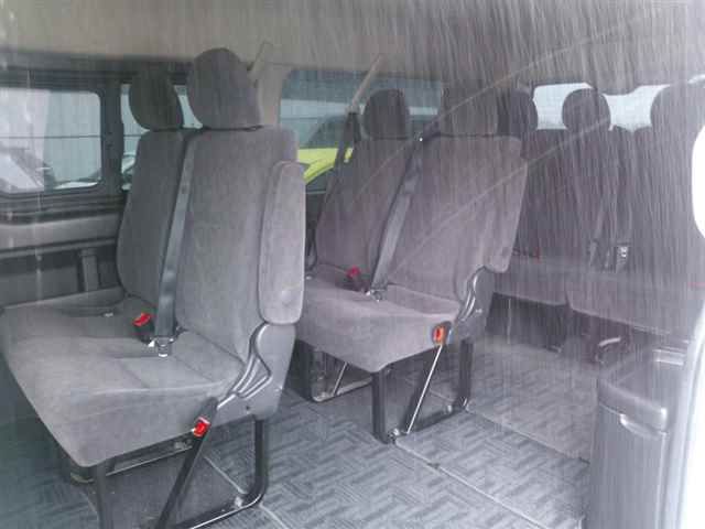 2022 Toyota Hiace 4WD GL 10ニン auction photo 9