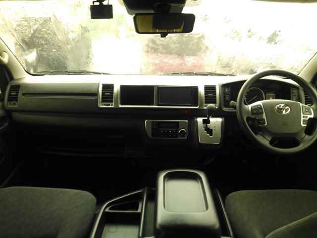 2022 Toyota Hiace 4WD GL 10ニン auction photo 8