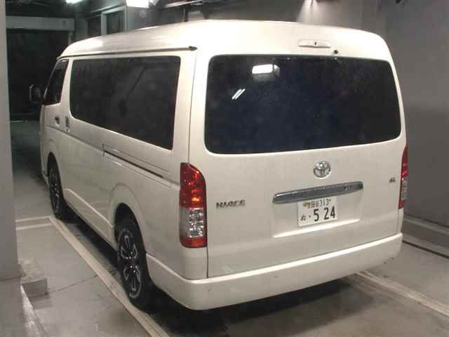 2022 Toyota Hiace 4WD GL 10ニン auction photo 2
