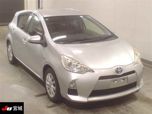 2014 Toyota Aqua G Japan auction vehicle