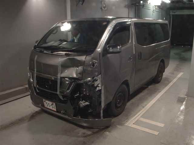 2017 Nissan NV350 Caravan プレミアムGXエマージェンシブレ auction photo 4