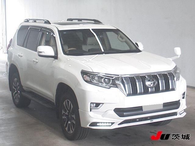 Japan Auction Vehicles 8 2022 Toyota Land Cruiser Prado 4WD TX Lパッケージ auction photo