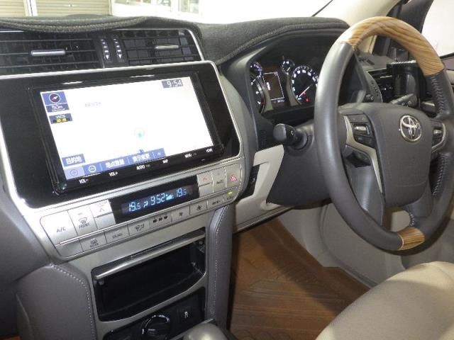 2022 Toyota Land Cruiser Prado 4WD TX Lパッケージ auction photo 3