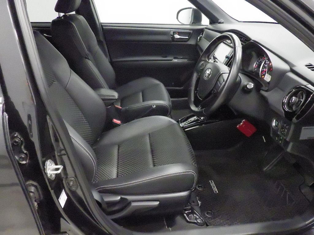 2016 Toyota Corolla Fielder 1.5G W×B auction photo 6