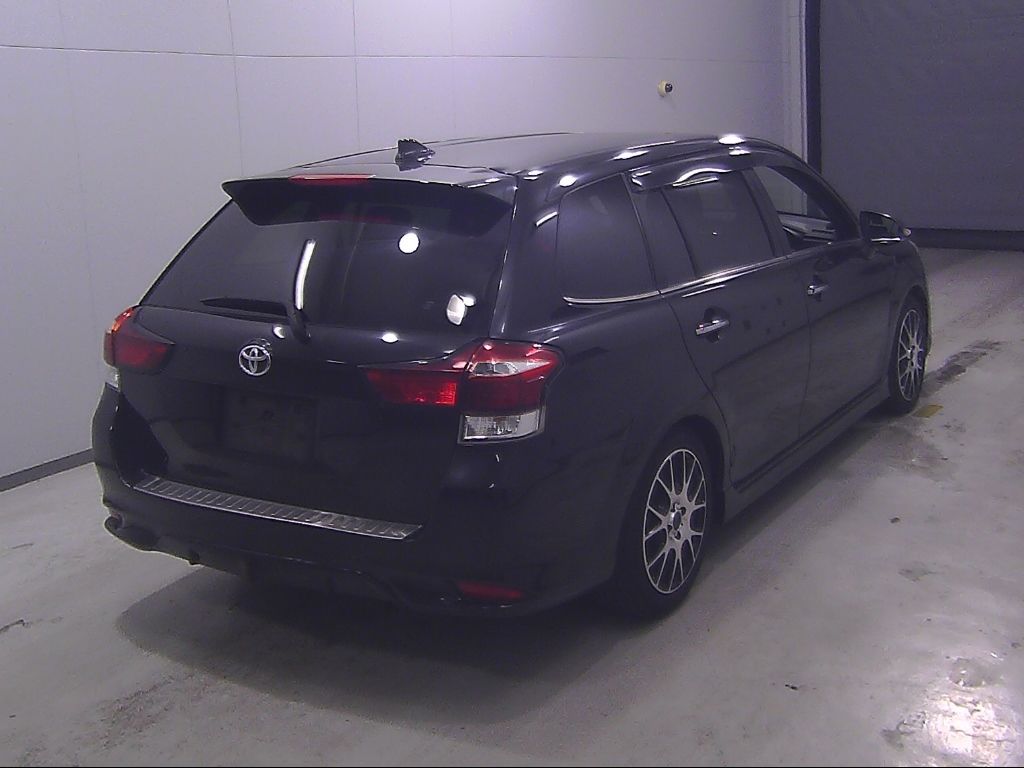 2016 Toyota Corolla Fielder 1.5G W×B auction photo 2