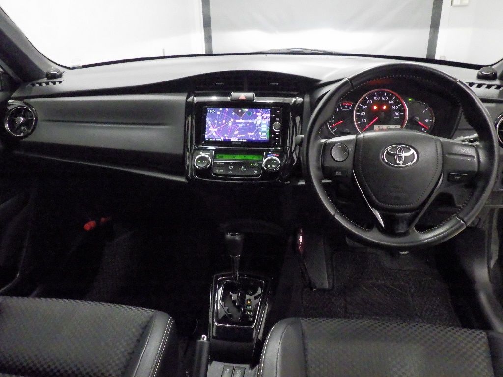 2016 Toyota Corolla Fielder 1.5G W×B auction photo 3