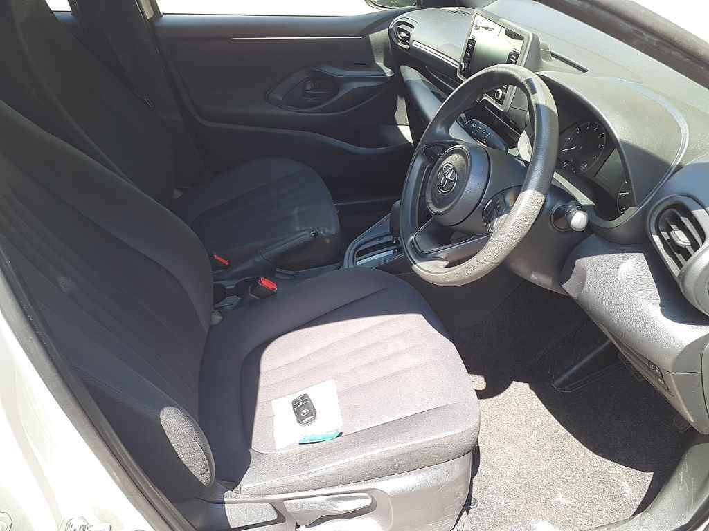 2022 Toyota Yaris X auction photo 10