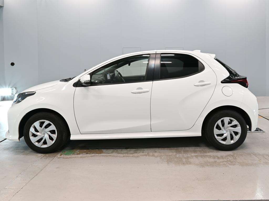 2022 Toyota Yaris X auction photo 4