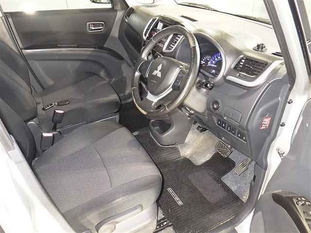 2016 Mitsubishi デリカD:2 S AS&G auction photo 3