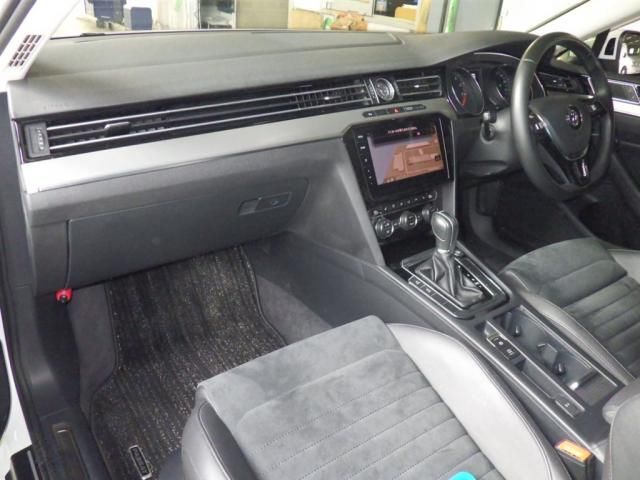 2018 Volkswagen VW パサートTSI エレガンスL auction photo 2