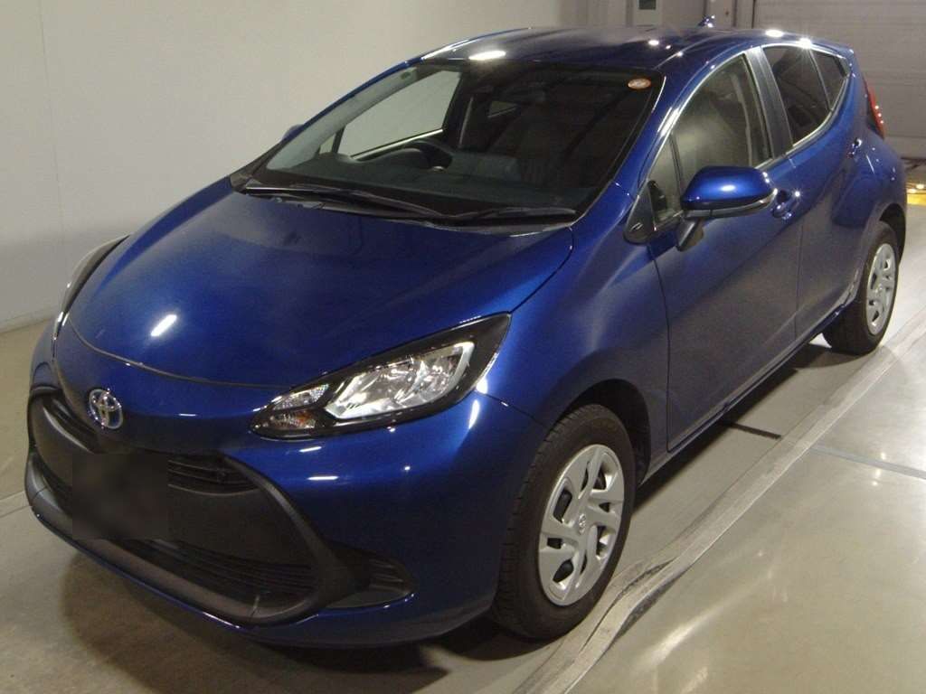 2022 Toyota Aqua X 4WD selected Japan auction vehicle