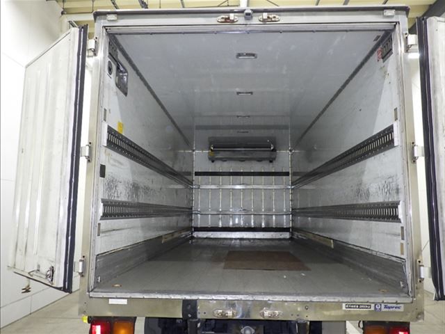 2008 Isuzu Forward 冷蔵・冷凍車 auction photo 4