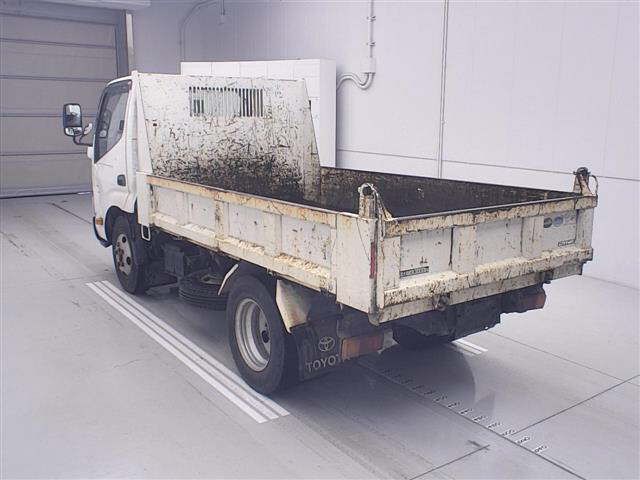 2017 Toyota Dyna ダンプ 3t auction photo 2
