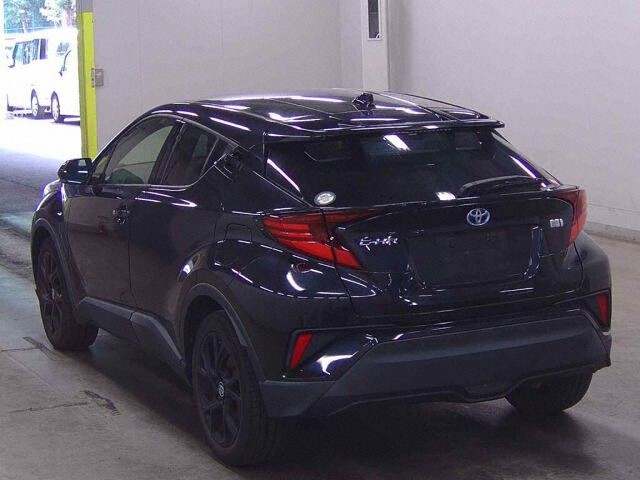 2021 Toyota C-HR Gモードネロセフティ+2 auction photo 2
