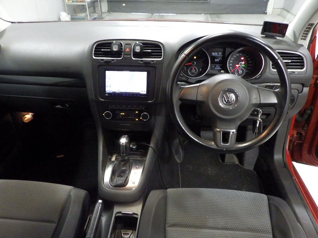 2011 Volkswagen ゴルフ 5HB TSIコンフォートライン auction photo 3