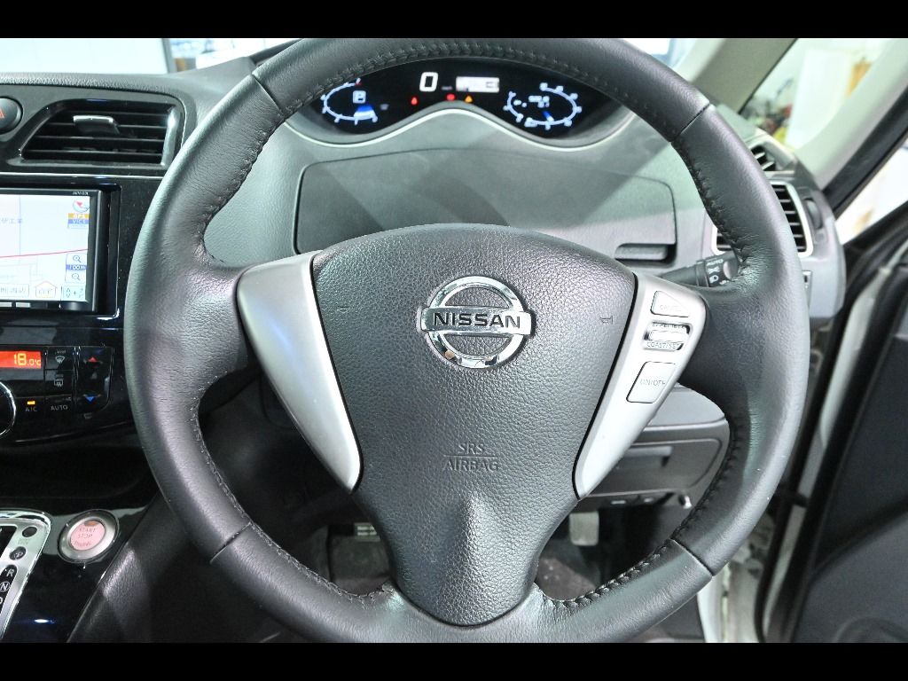2013 Nissan Serena ハイウェイスターSハイブリッド auction photo 10