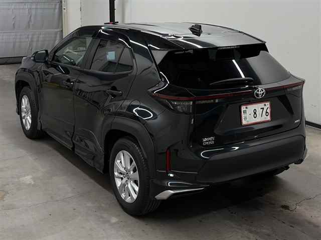 2023 Toyota Yaris Cross G 4WD auction photo 2
