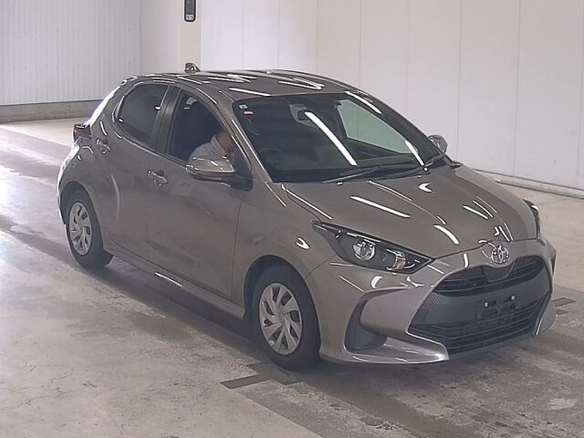 Japan Auction Vehicles 8 2023 Toyota Yaris X auction photo