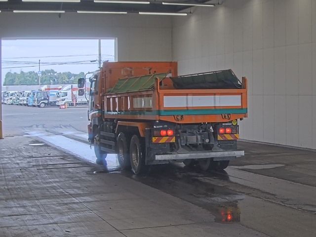 2012 Isuzu Giga ダンプ auction photo 2