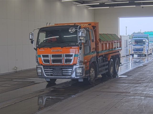2012 Isuzu Giga ダンプ Japan auction vehicle