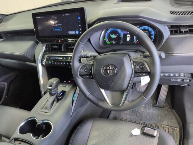 2025 Toyota Harrier Z Leather Package auction photo 3